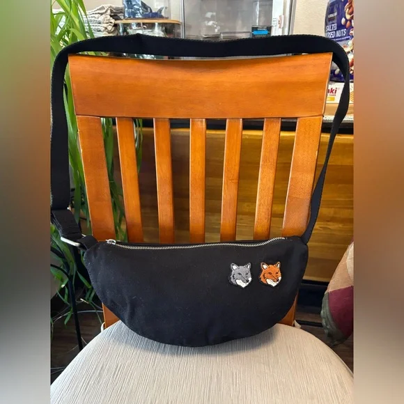 MAISON KITSUNÉ Black Double Fox Head Pouch - Picture 1 of 7
